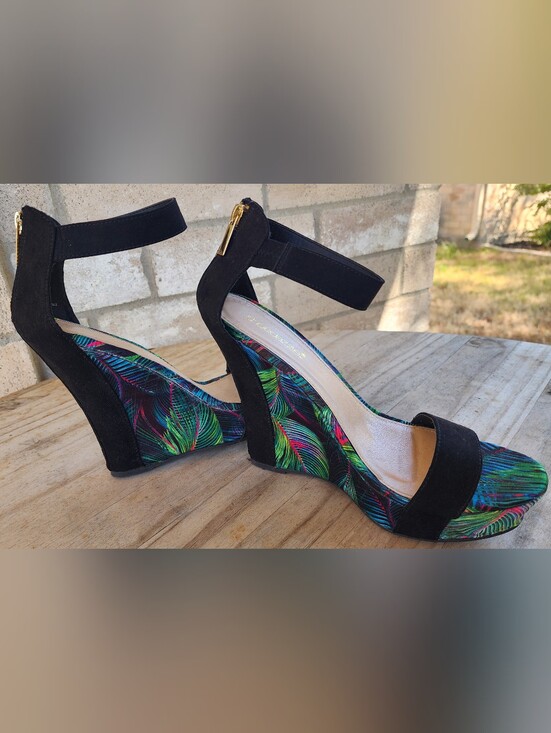 Shoe Dazzle Shoes - ShoeDazzle Ebani Tropical Palm Platform Wedge Heels Black Size 10